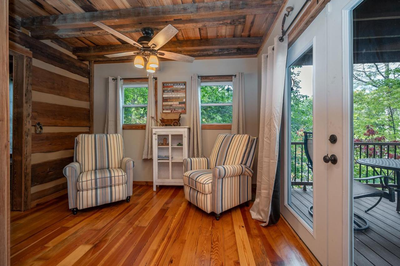 فيلا Russell'S Fort At White Oak Point: Historical Cabin On Lake Lure, Luxury, Direct Lake Access! المظهر الخارجي الصورة
