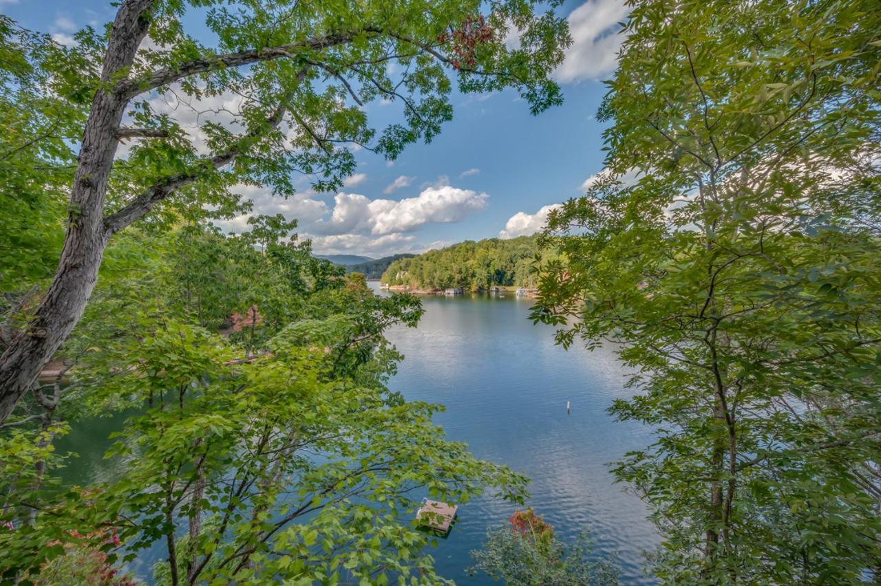 فيلا Russell'S Fort At White Oak Point: Historical Cabin On Lake Lure, Luxury, Direct Lake Access! المظهر الخارجي الصورة