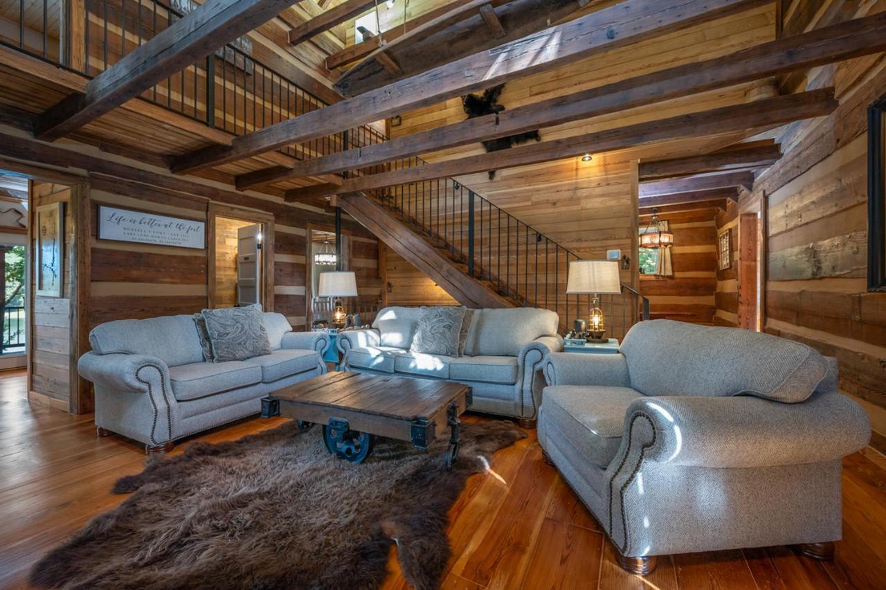 فيلا Russell'S Fort At White Oak Point: Historical Cabin On Lake Lure, Luxury, Direct Lake Access! المظهر الخارجي الصورة