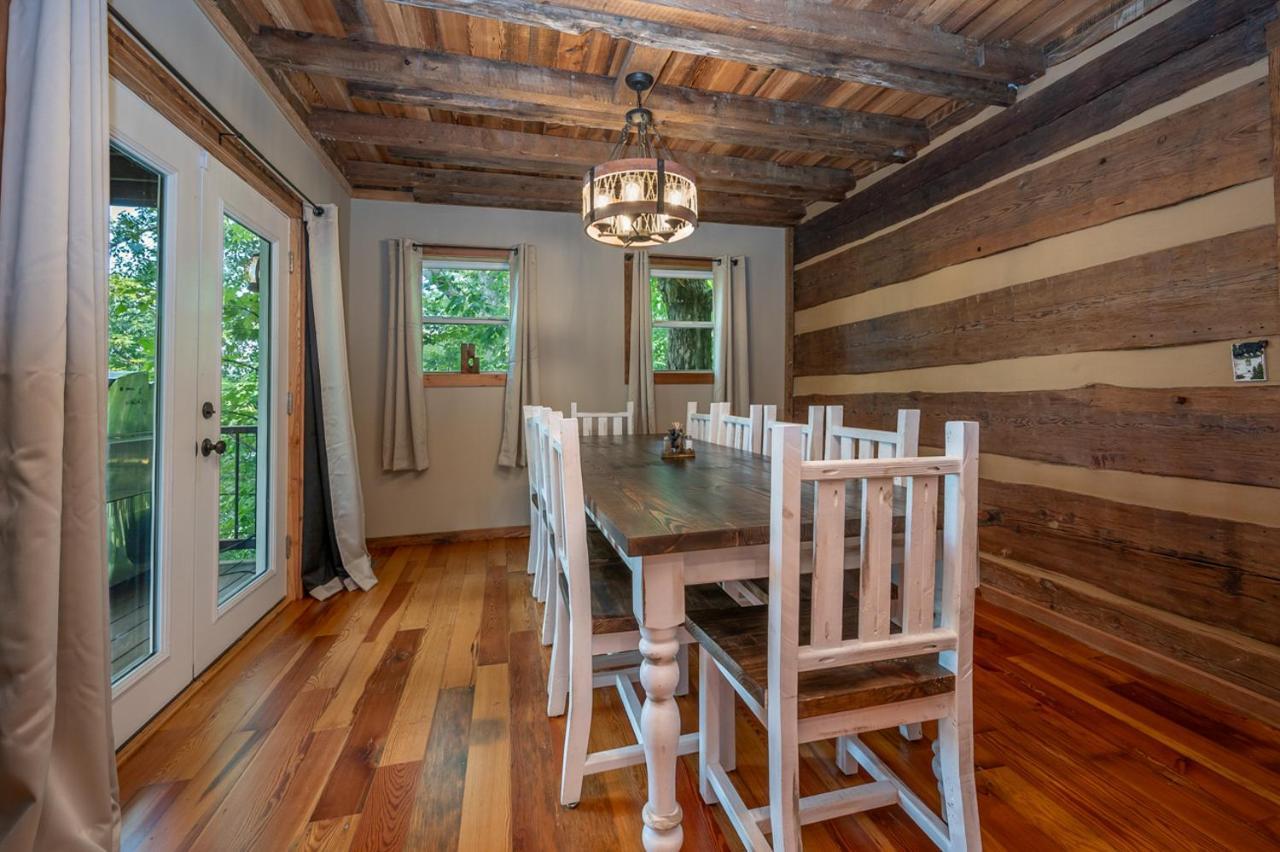 فيلا Russell'S Fort At White Oak Point: Historical Cabin On Lake Lure, Luxury, Direct Lake Access! المظهر الخارجي الصورة