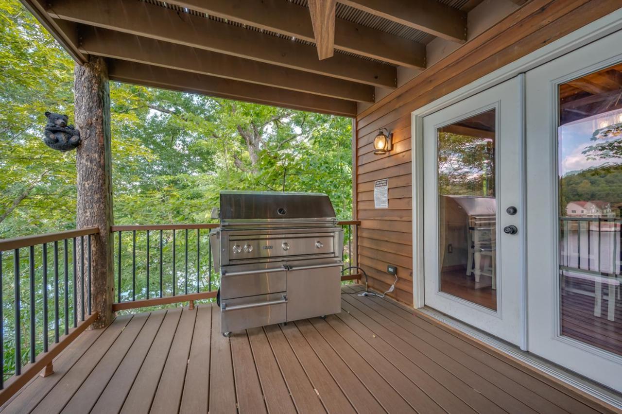 فيلا Russell'S Fort At White Oak Point: Historical Cabin On Lake Lure, Luxury, Direct Lake Access! المظهر الخارجي الصورة