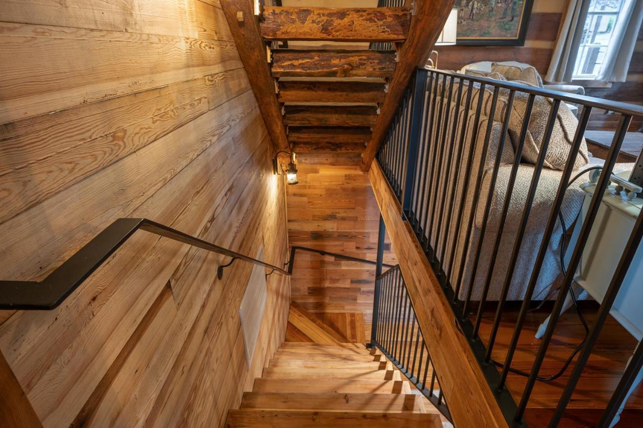 فيلا Russell'S Fort At White Oak Point: Historical Cabin On Lake Lure, Luxury, Direct Lake Access! المظهر الخارجي الصورة