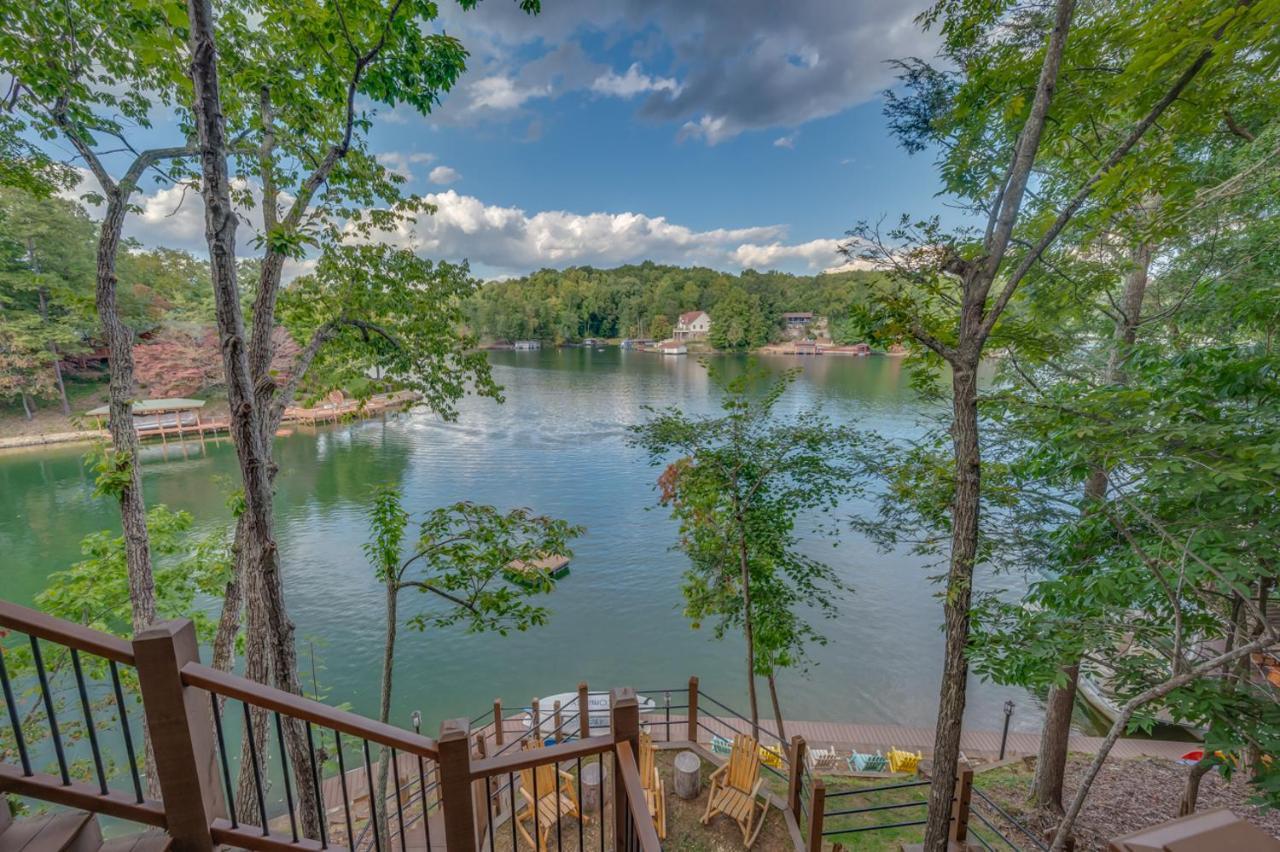 فيلا Russell'S Fort At White Oak Point: Historical Cabin On Lake Lure, Luxury, Direct Lake Access! المظهر الخارجي الصورة